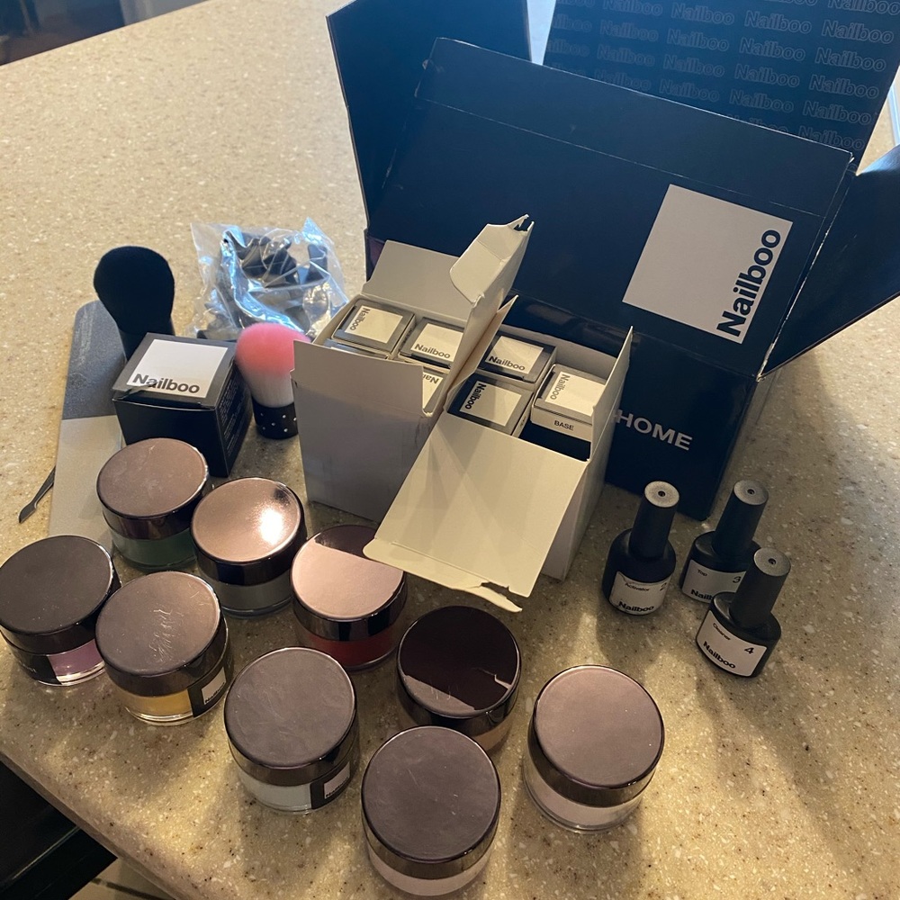 Nailboo starter kit plus extras